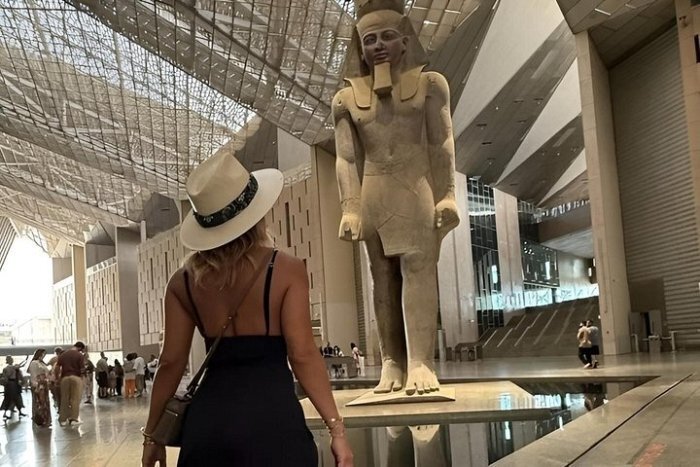 Visita guiada a las pirámides y la esfinge de Giza y al Gran Museo Egipcio
